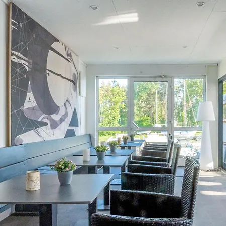 Waterfront Apartment *